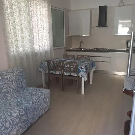 Casa Vacanze A Due Passi Dal Mare Cattolica Exterior photo